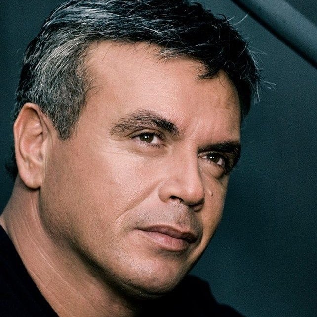 Πέθανε ο Μανώλης Λιδάκης 