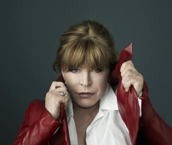 Πέθανε η Marianne Faithfull