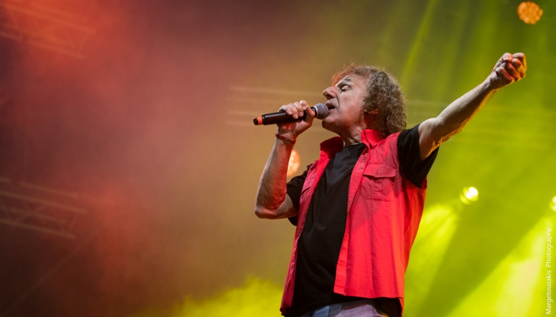 «Βασίλη ζούμε σε stage diving να σε δούμε»