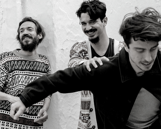 Οι Usurum στην ταράτσα του Gazarte