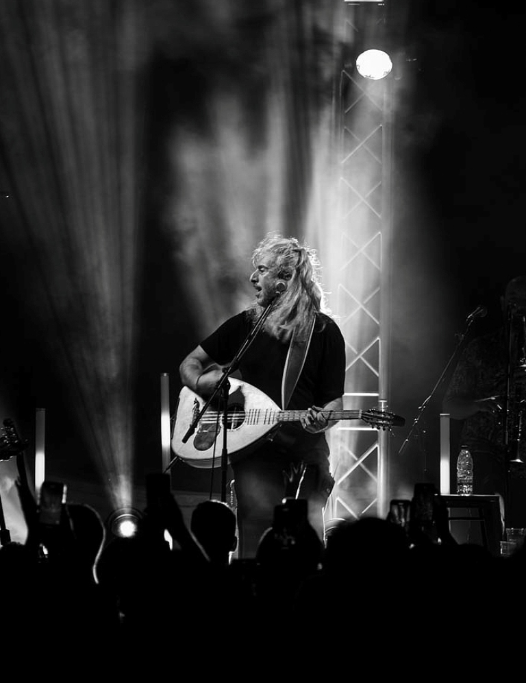 Ο Γιάννης Χαρούλης στο γήπεδο της Ριζούπολης