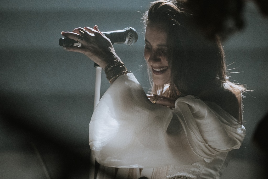 Η Νατάσσα Μποφίλιου συνεχίζει στο VOX