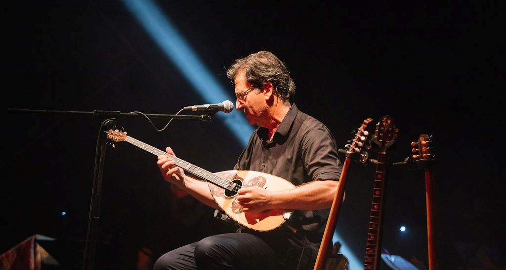 Ακυρώνεται η αποψινή συναυλία του Θανάση Παπακωνσταντίνου στο Θέατρο Βράχων - UPDATE: Νέα Ημερομηνία