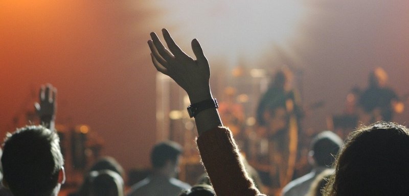 Κλειστά τα νυχτερινά κέντρα μέχρι το Πάσχα