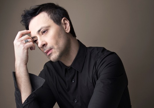 Ο Σταύρος Σιόλας σε μια ιστορία πίσω από κάθε τραγούδι