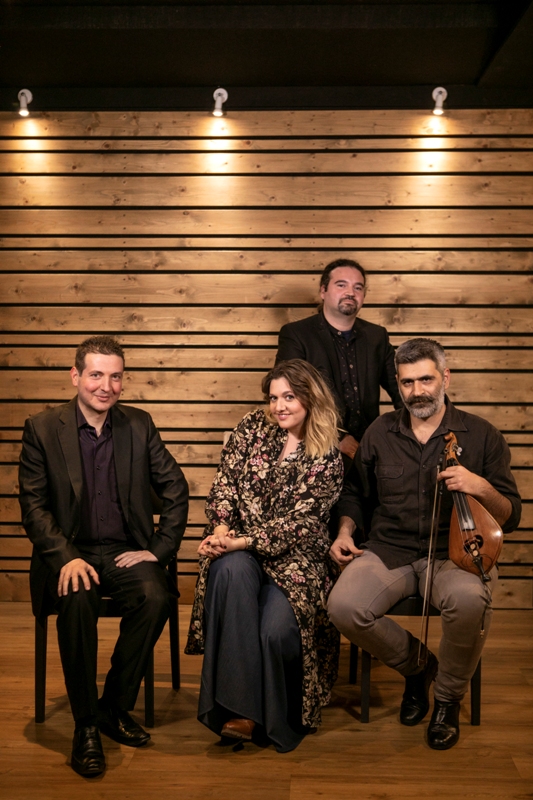 Η Ασπασία Στρατηγού στο Γυάλινο Up Stage