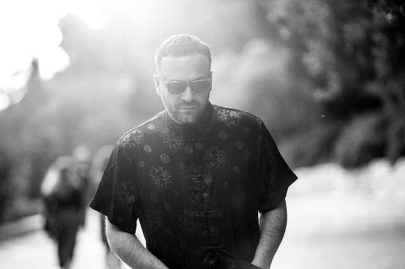 Ο Vassilikos θ' ανοίξει το συναυλιακό καλοκαίρι στην Τεχνόπολη