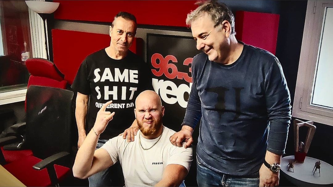 Άνοδος για τα ροκ ραδιόφωνα, «ντέρμπι» στα adult pop