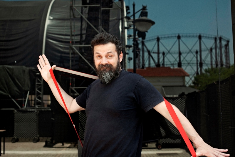 Καλλιτέχνες στο πλευρό των πληγέντων από τις πλημμύρες