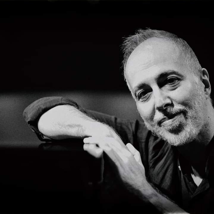 Ο Πάρης Γκαγκαστάθης στο Jazzét Music Hall 