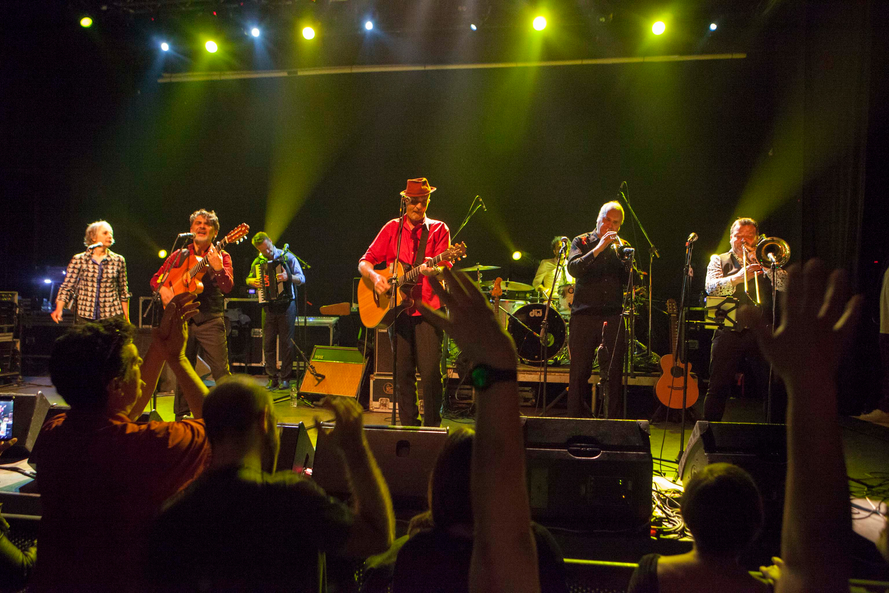 Σκέτη απογοήτευση οι Les Nègresses Vertes στο Gagarin