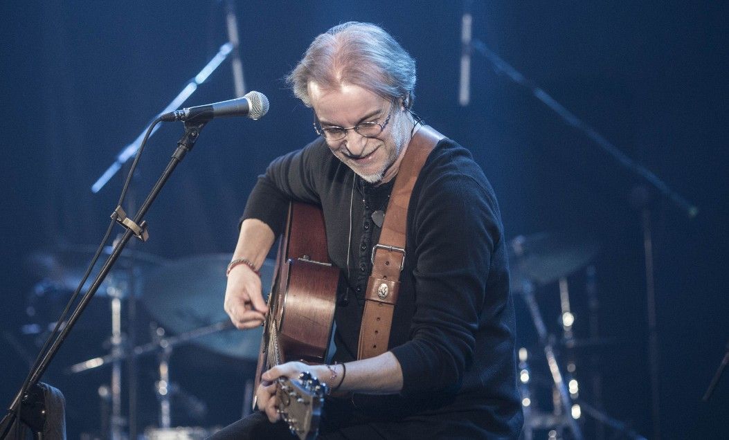 Είδα τον Μίλτο Πασχαλίδη σε live streaming από το Σταυρό του Νότου