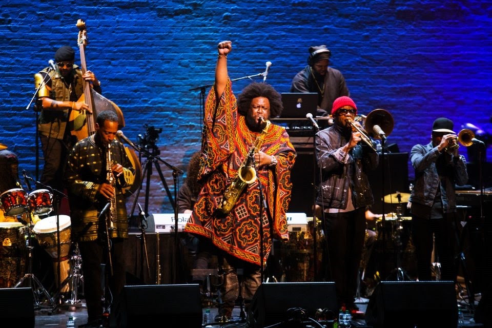 Ο Kamasi Washington στο Christmas Theater και στο Kosmos