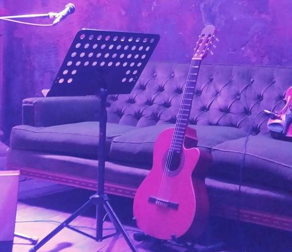 Δεκέμβριος στο Faust