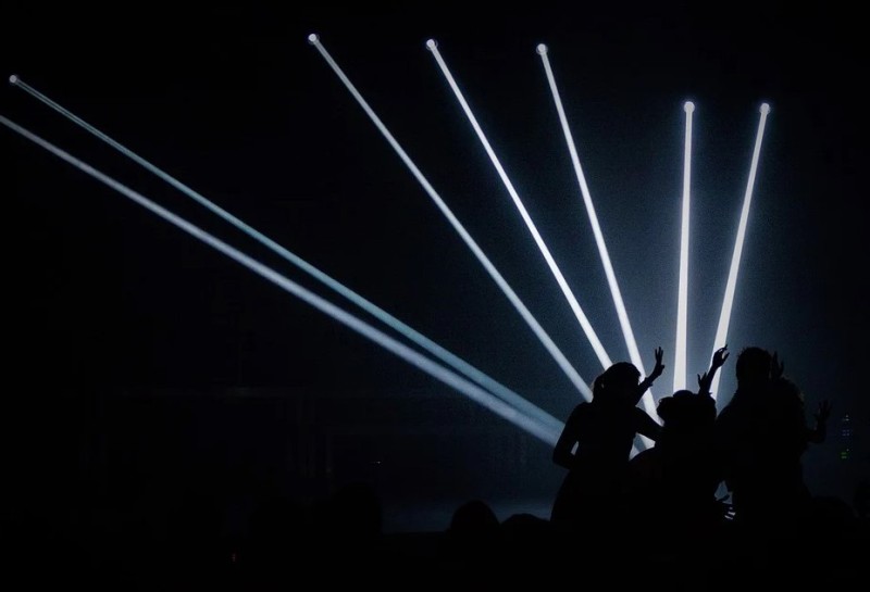 Έφοδος σε νυχτερινό κέντρο στην Αθήνα