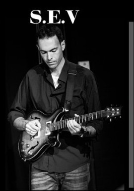 Το S.E.V Jazz Trio στο Jazzét Café 