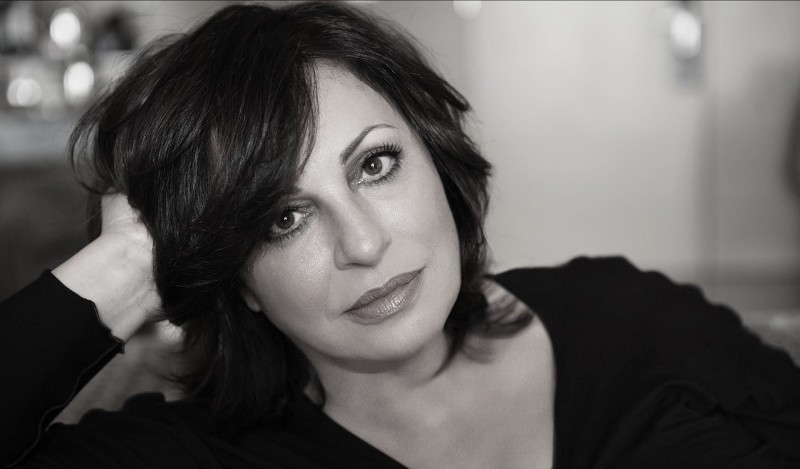 Η Χάρις Αλεξίου στο ρόλο της Αθηνάς στην «Ιφιγένεια η εν Ταύροις»