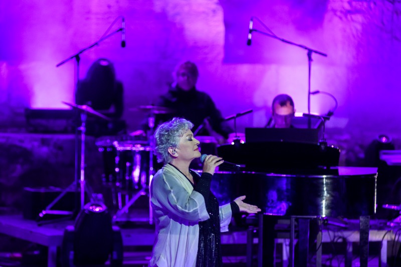 Η Τάνια Τσανακλίδου ανοίγει ξανά το «Μαγικό Κουτί»