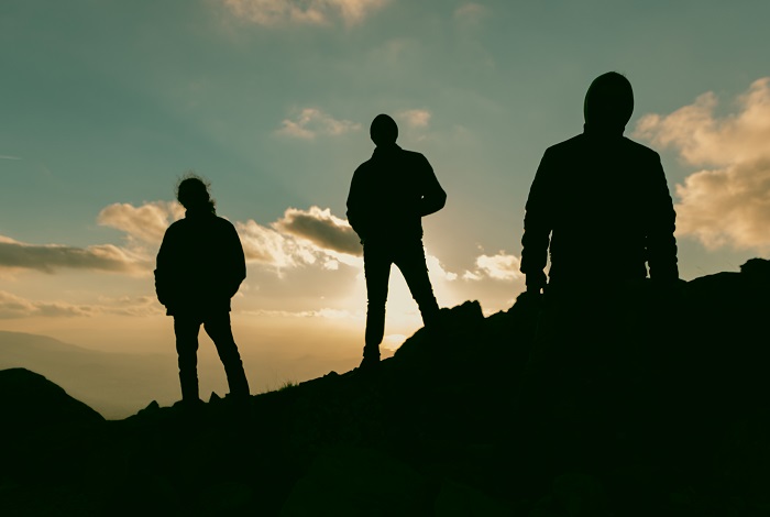 Οι Burn the Sun γιορτάζουν την κυκλοφορία του πρώτου τους άλμπουμ »Le Roi Soleil»