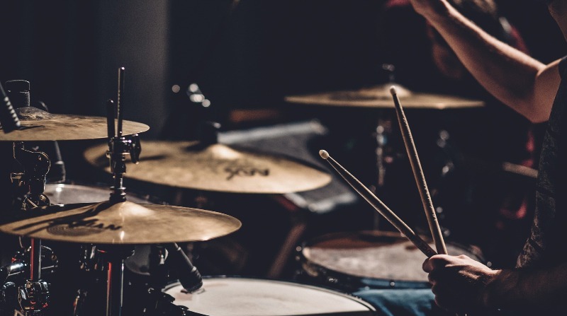 Η καραντίνα τραυματίζει ψυχολογικά και τους μουσικούς