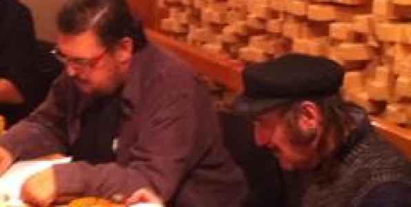 ΣΤΟ ΣΤΟΥΝΤΙΟ ΜΕ ΤΟΝ ΛΑΥΡΕΝΤΗ ΜΑΧΑΙΡΙΤΣΑ ΚΑΙ ΤΟΝ TONINO CAROTONE
