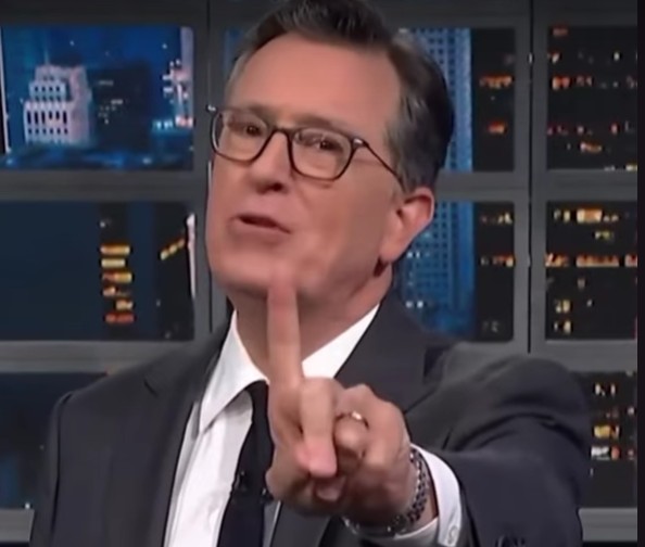 Μέγας Stephen Colbert, απαντάει στον Τραμπ, «Go F...ck Yourself» (βίντεο)