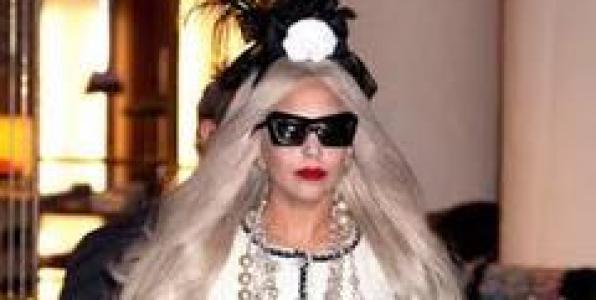 LADY GAGA, ΘΗΛΥΚΟΣ ΣΚΡΟΥΤΖ;