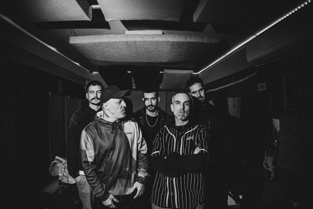 Ο Εισβολέας στο Fuzz