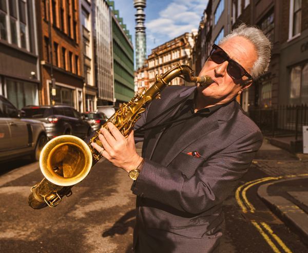 Ο Ray Gelato στο Half Note