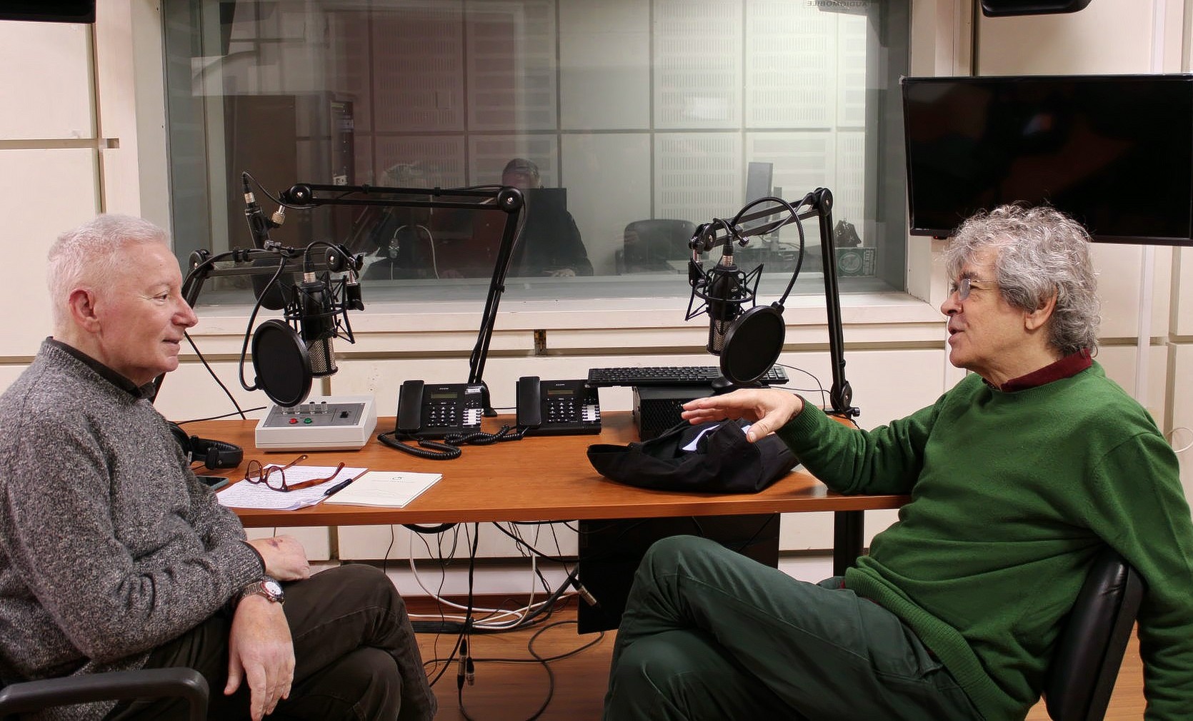 Ανέκδοτες συνθέσεις (αλλά και συνέντευξη) του Νίκου Κυπουργού στο Δεύτερο Πρόγραμμα