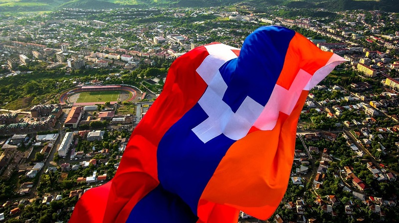 Σε φεστιβάλ της Αρμενίας τα «Ρόδια του Ναγκόρνο-Καραμπάχ» του Θωμά Σίδερη