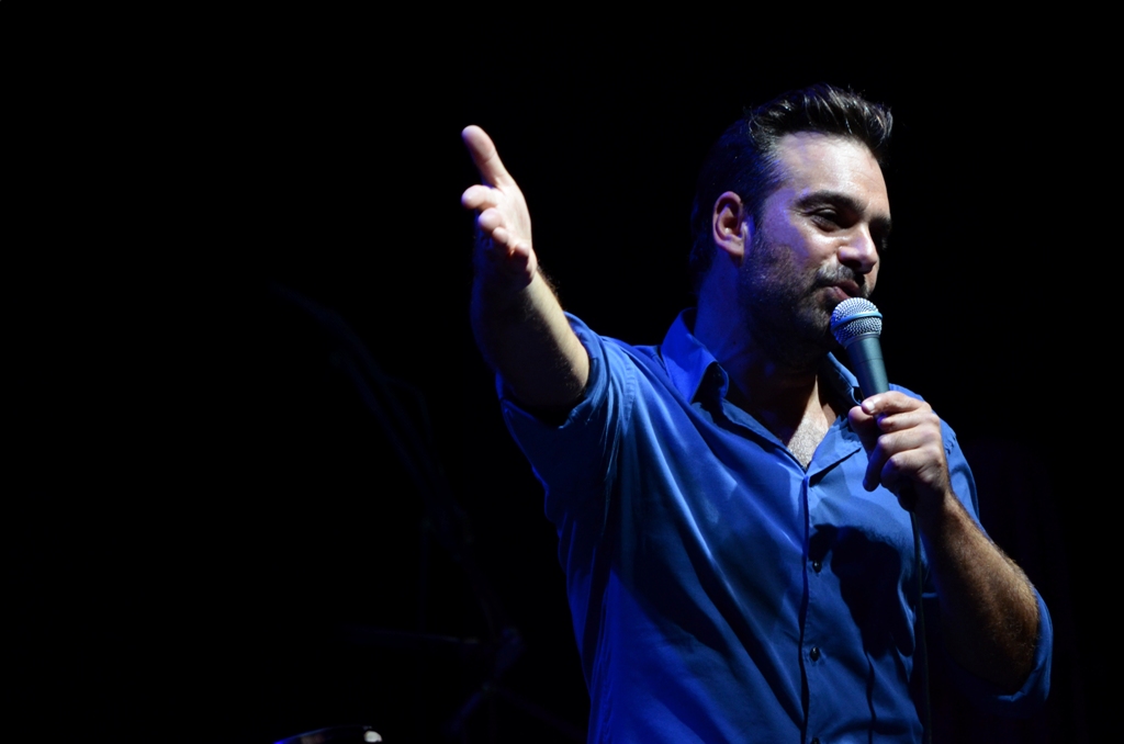 Ο Δώρος Δημοσθένους στο Half Note