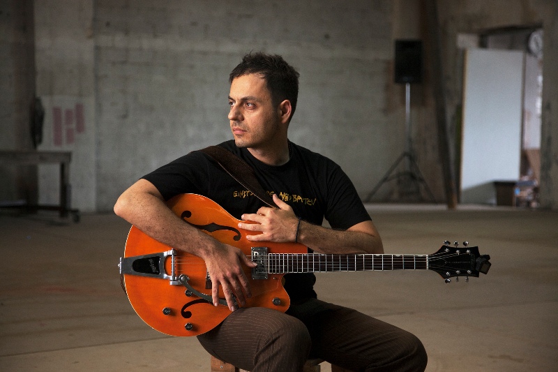 Ο Τηλέμαχος Μούσας στο Half Note