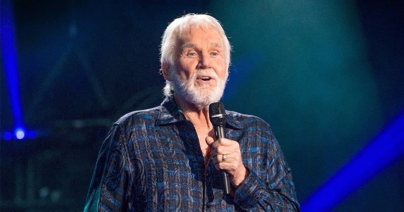 Πέθανε ο θρύλος της country, Kenny Rogers