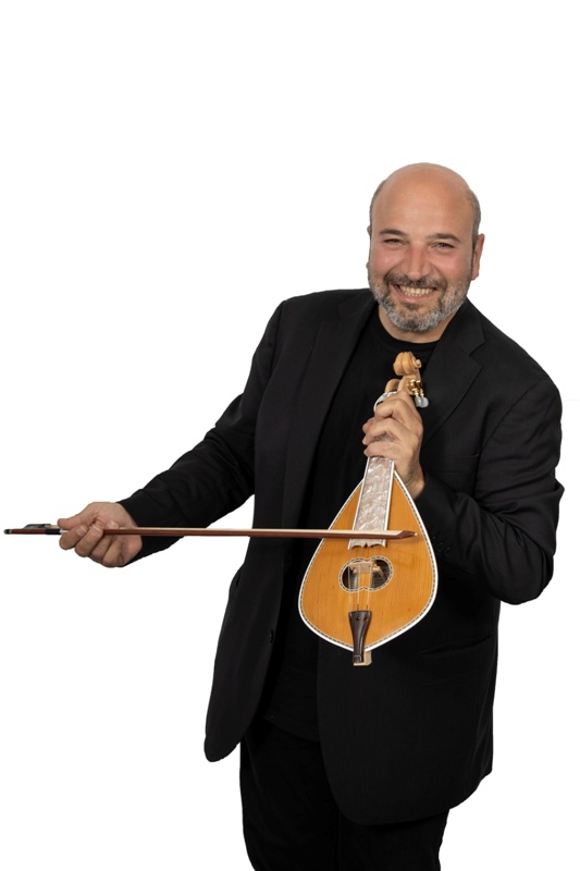 Νίκος Ζωιδάκης, Γιάννης Καψάλης και Ματθαίος Τσαχουρίδης στο Θέατρο Βράχων