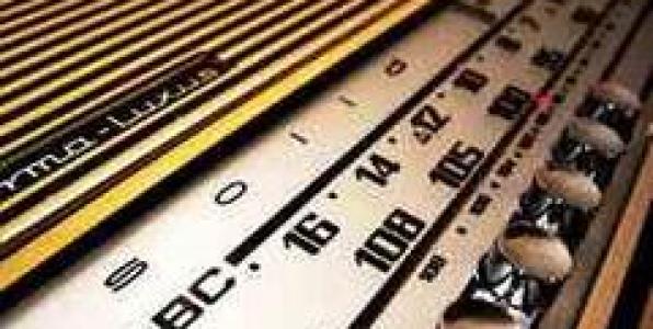 «ΔΕΝ ΕΙΜΑΙ –ΕΔΩ ΚΑΙ ΚΑΙΡΟ- ΕΝΑΣ ΑΠΟ ΕΣΑΣ… (ΙΣΩΣ ΚΑΙ ΝΑ ΜΗΝ ΗΜΟΥΝ ΠΟΤΕ)»
