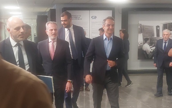 Η κυβέρνηση έκανε γενική συνέλευση από μόνη της για την ΕΡΤ; 