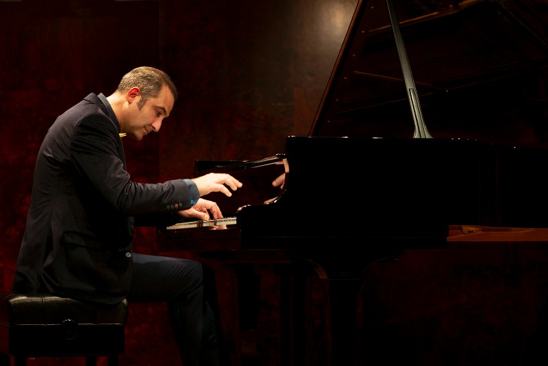 Ρεσιτάλ πιάνου του Άρη Γραικούση στο Ίδρυμα Θεοχαράκη