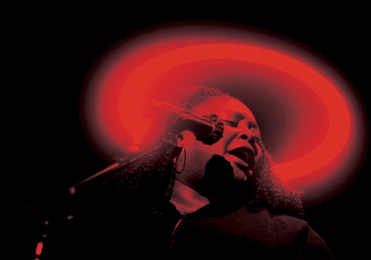 Η Crystal Thomas στο Half Note