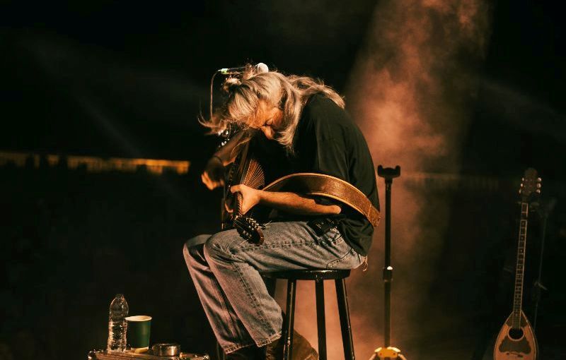 Και δεύτερη ημερομηνία για τον Γιάννη Χαρούλη στο Θέατρο Βράχων