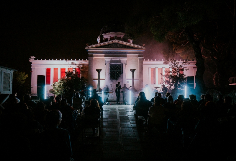 Αναβάλλεται το αποψινό live του Theodore στο Αστεροσκοπείο 
