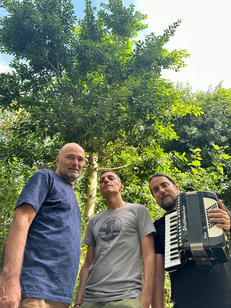 Μανώλης Φάμελλος, Στάθης Δρογώσης, Οδυσσέας Τσάκαλος στη Σφίγγα