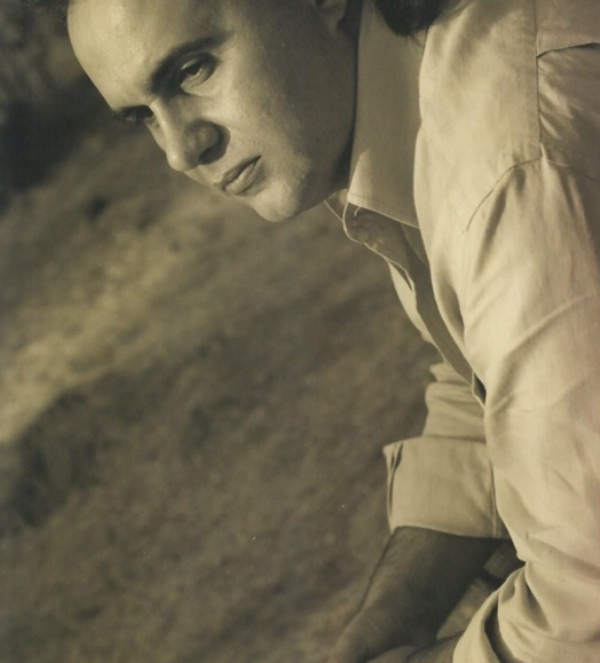 Ο Νίκος Ανδρουλάκης στη μουσική σκηνή Σφίγγα