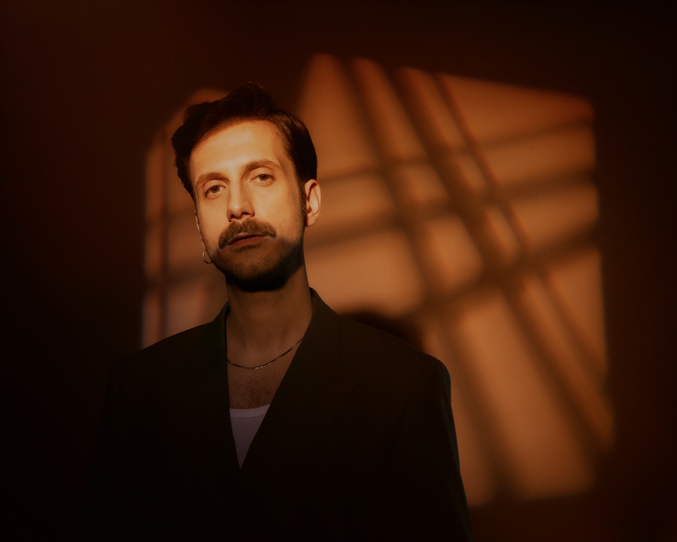 Απόστολος Κίτσος: «Ο εφιάλτης μου είναι η ερώτηση "τι μουσική ακούς"»