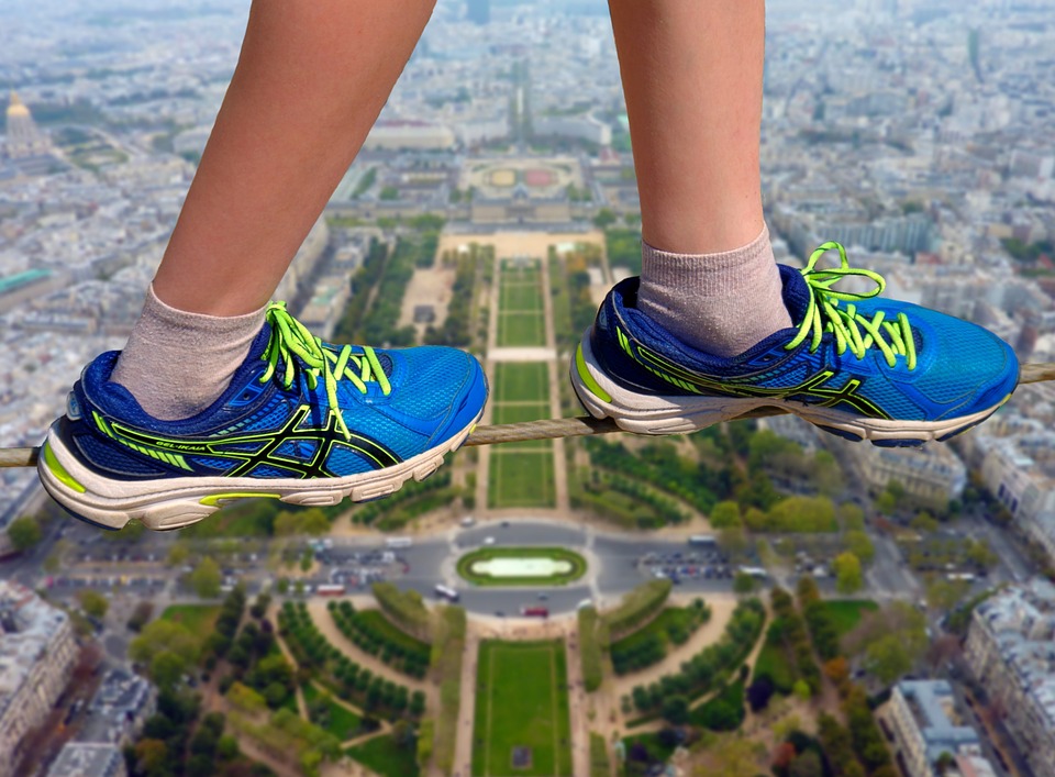 Πολιτικοί (και τι πολιτικοί... ) εναντίον τραγουδοποιών