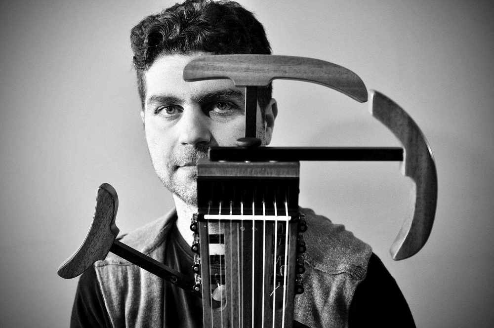 Ο κιθαρίστας και συνθέτης Γιώργος Ταμπάκης στο Jazzét Music Hall