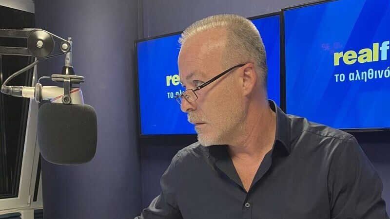 (19-20) Στην κορυφή ο Real 97.8 με τον Νίκο Μπογιόπουλο, στο τέλος της απογευματινής ζώνης