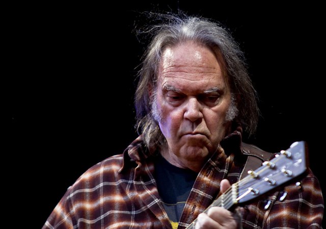 Ο Neil Young ανακοινώνει νέο άλμπουμ, 'Before and After'