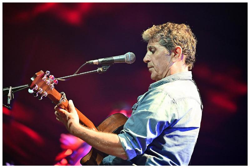 Ο Σωκράτης Μάλαμας στην Ακτή Πειραιώς