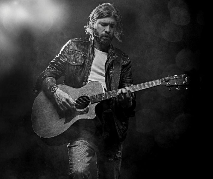 Ο Στέλιος Τσουκιάς στο club του Σταυρού του Νότου